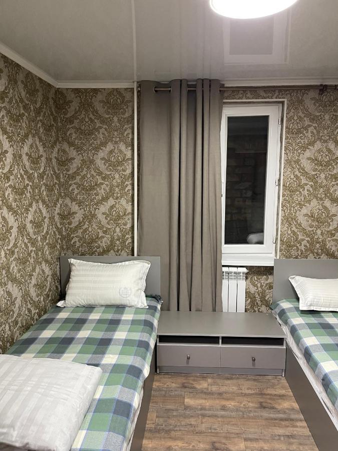 Fam_House Hotel Biskek Kültér fotó