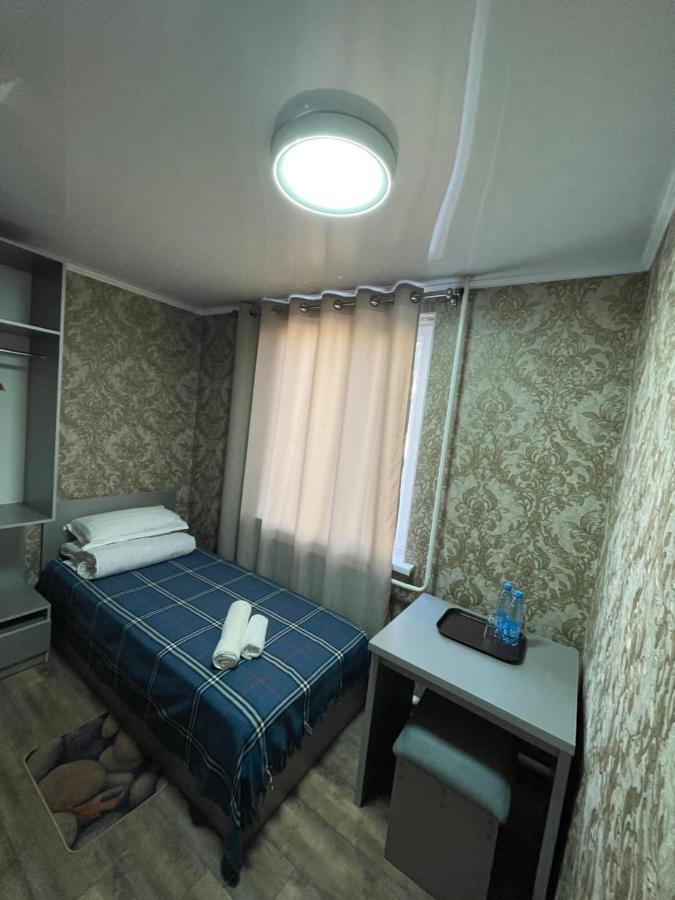 Fam_House Hotel Biskek Kültér fotó